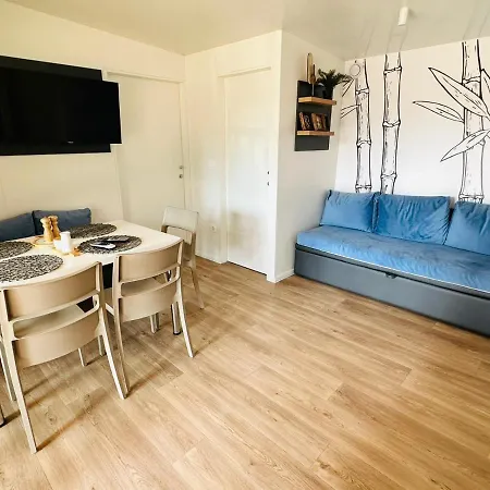 George Homes - Soline Biograd Na Moru