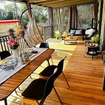 George Homes - Soline Biograd Na Moru
