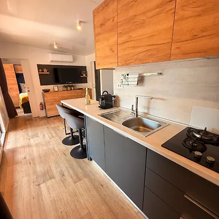 Vakantiehuis George Homes - Soline *