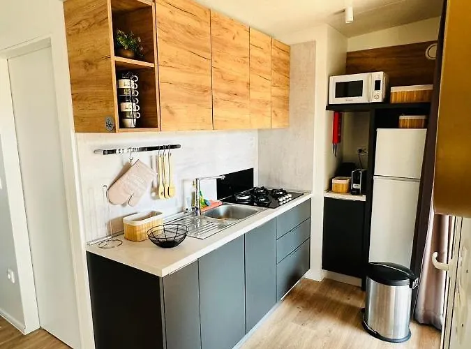 George Homes - Soline בית נופש